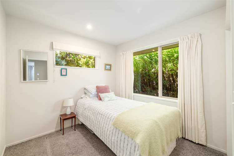 2/61 Middlepark Road Sockburn_9