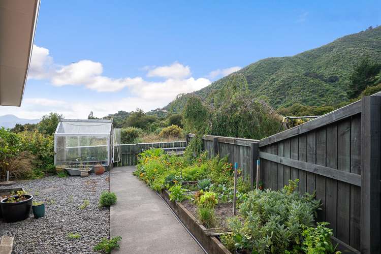 106 Moana View Road Waikawa_25