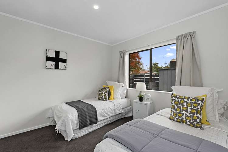 247 Dey Street Hamilton East_7