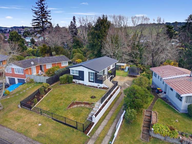 50 Pandora Ave Sunnybrook_2