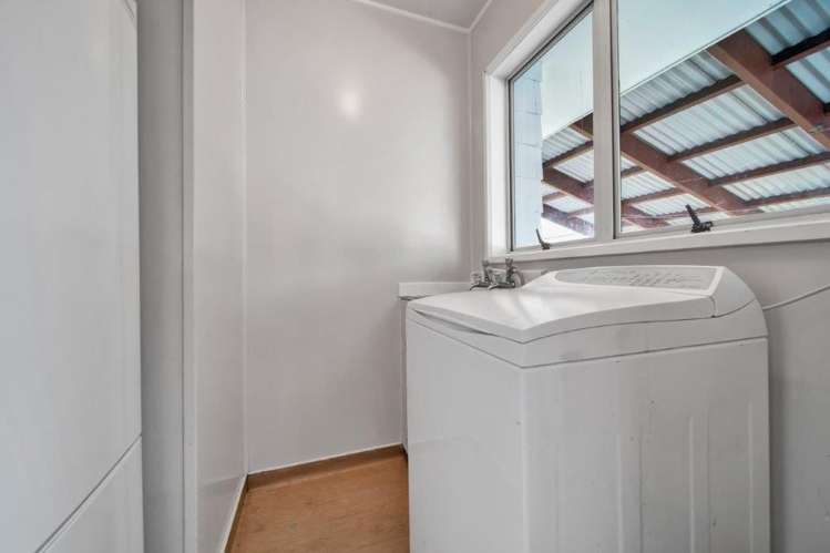 39 Fairfield Road Hawera_11