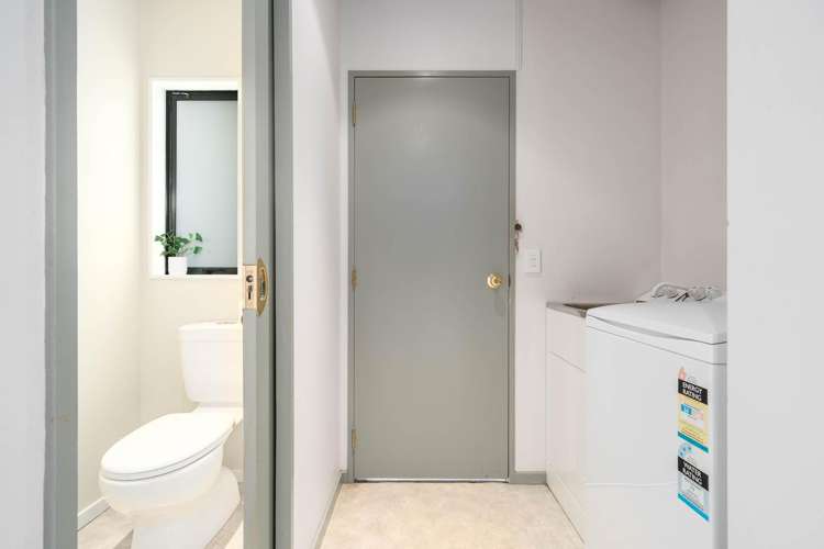 221A Main Road Tawa_13