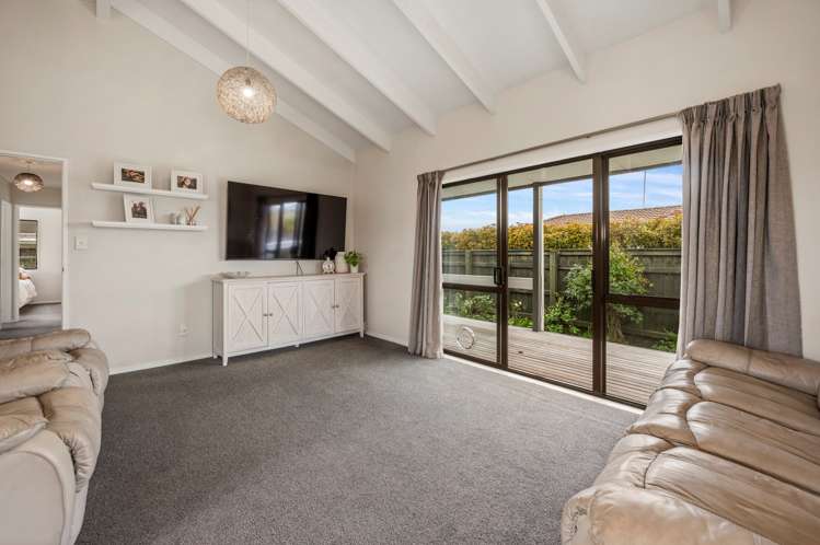 44a Robertson Street Glenholme_6