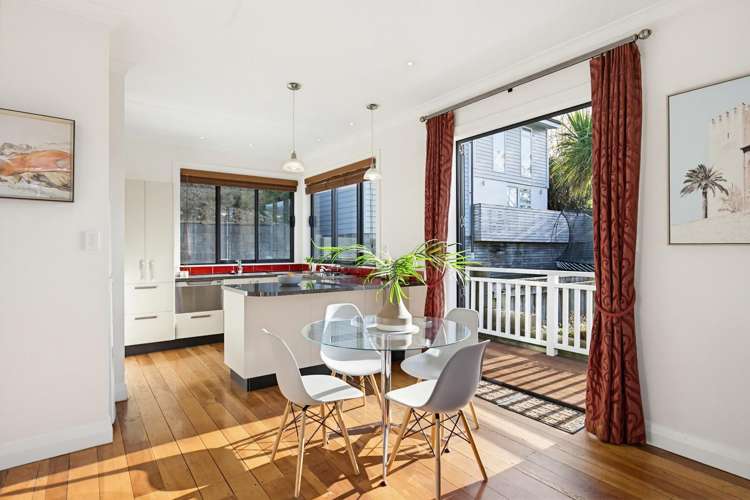 94 Eden Street Island Bay_11