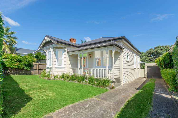 24 Sandringham Road_0