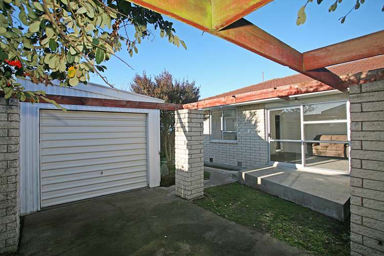2/4 Glenys Place Broomfield_14