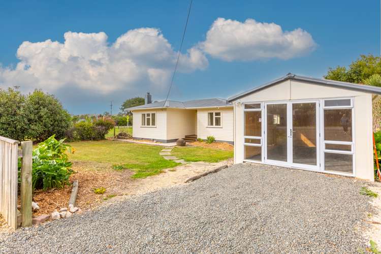 8 Dundas Street Porangahau_13