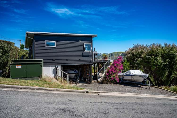 28 Muter Street Akaroa_21