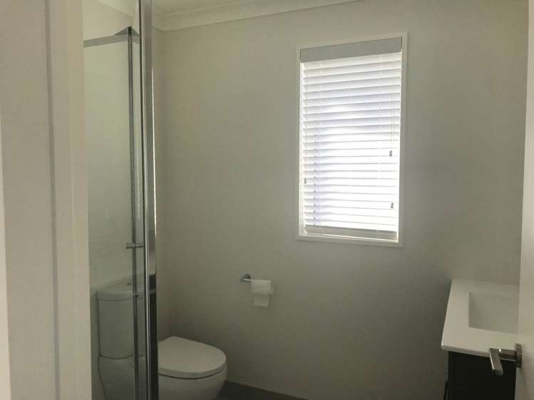 143a Seventh View Avenue Beachlands_8