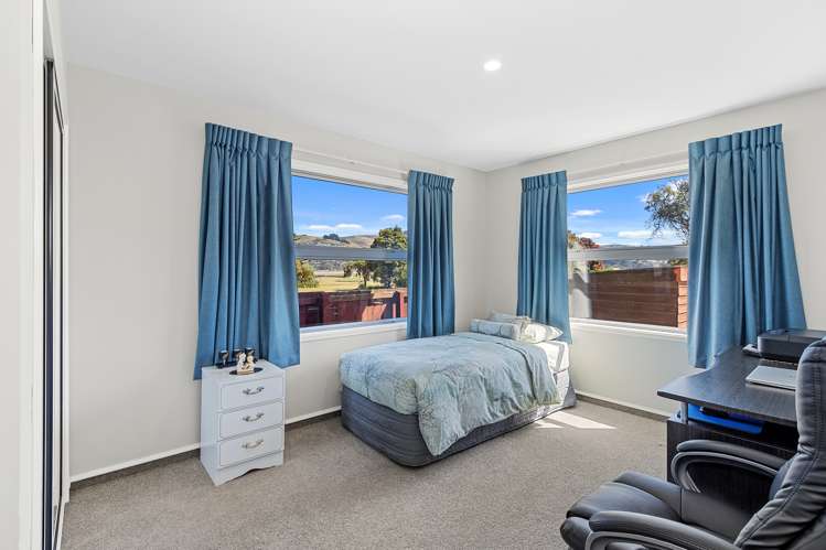 126 Rocking Horse Road Southshore_15
