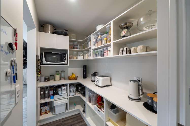 214 Findlay Road Ascot_5