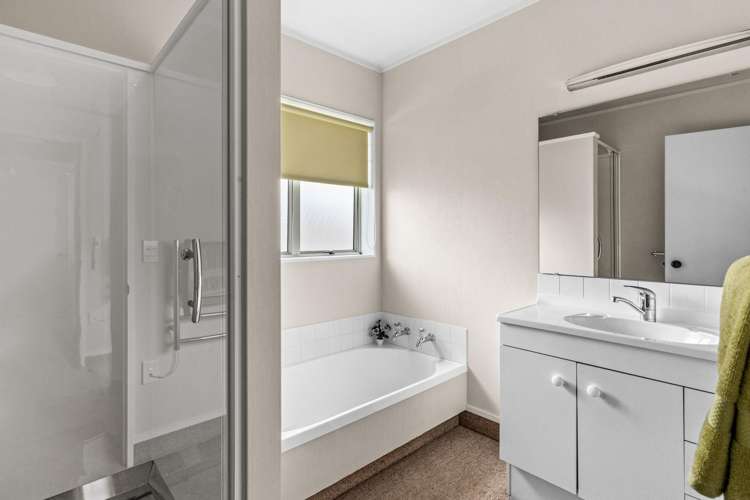 3/2 Anzac Avenue Onekawa_7