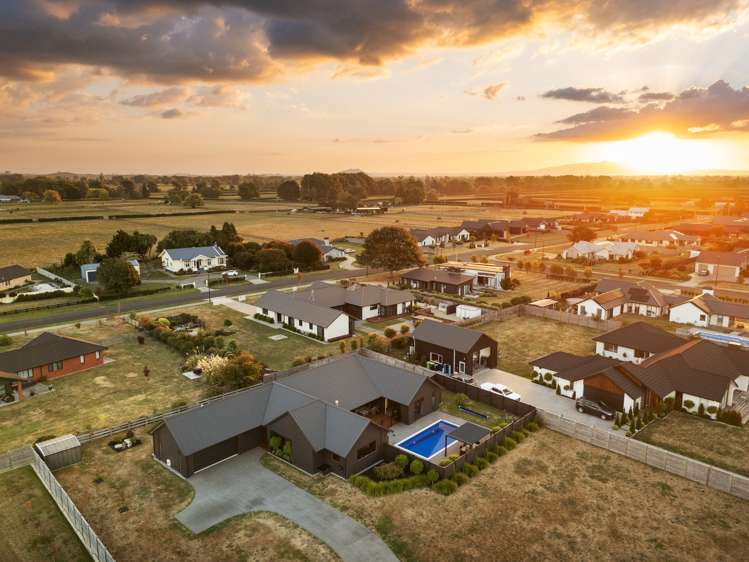 14 Artistic Avenue Leamington_26