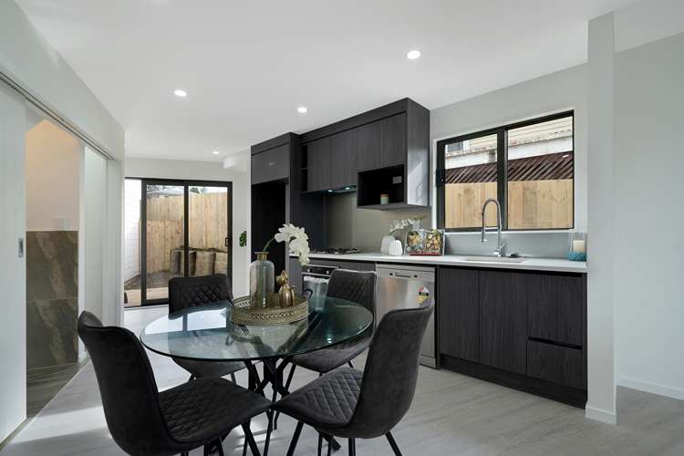 1/13 Sarona Avenue_3