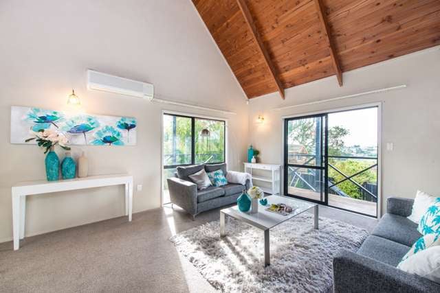 220 Solar Road Glen Eden_3