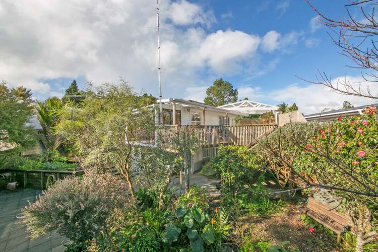 17 Rimutaka Place Titirangi_15
