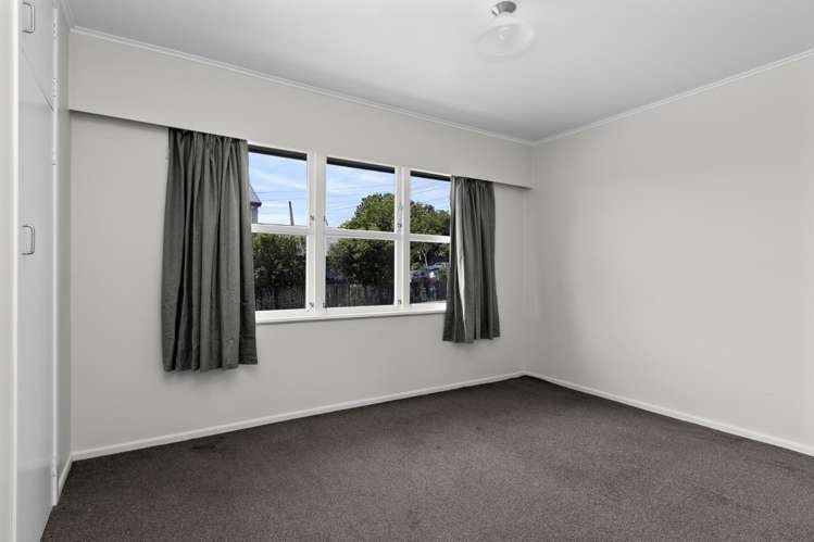 B/70A Tawa Street 1107_12