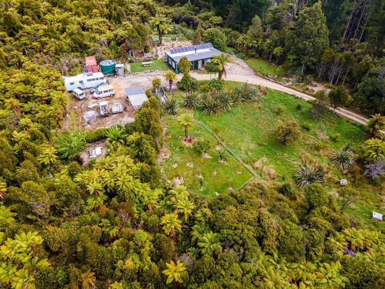 102 & 104 South Terrace Karamea_13