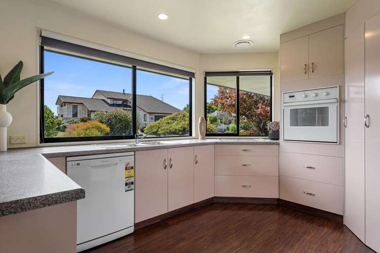 5 Bremner Crescent Stoke_3