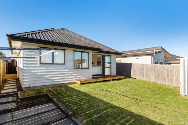 7 Opouatu Avenue Glenbrook_2