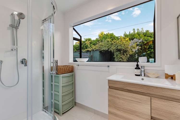 1/3 Little Barrier Avenue Manly_13