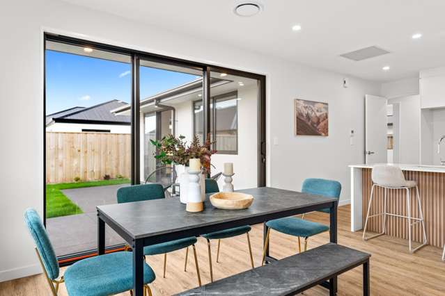 13 Samantha Lawry Road Wigram_4