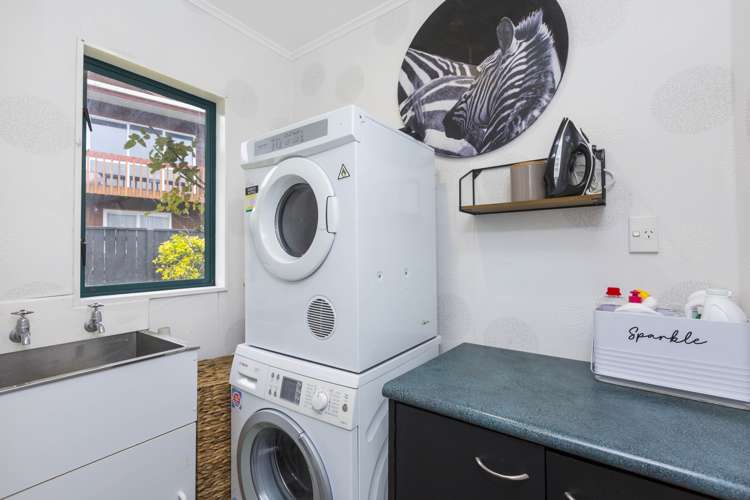 2 Monarch Grove Maoribank_14