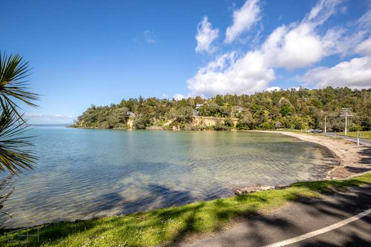 4 Aydon Road Titirangi_31