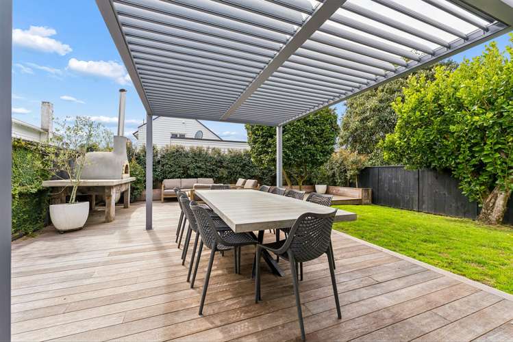 33B Queens Avenue_5
