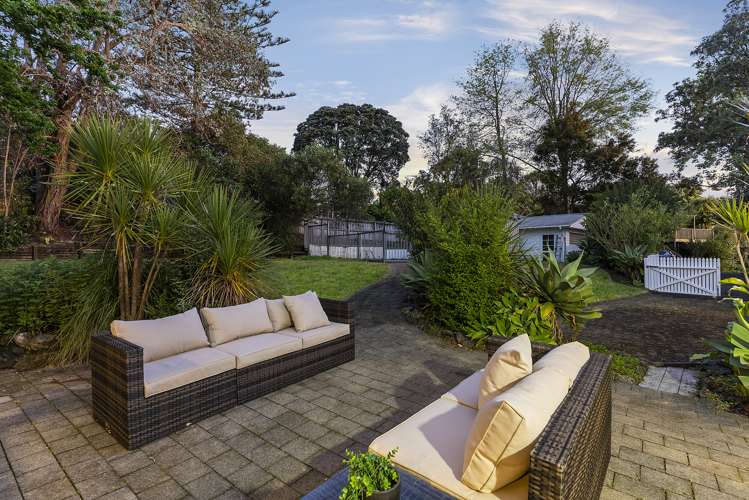 1/42 Woodlands Crescent Browns Bay_17