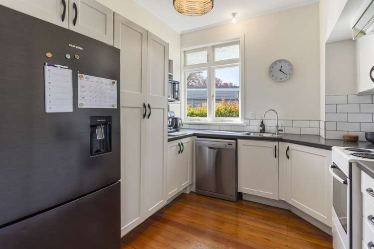 13 Dignan Street Point Chevalier_13