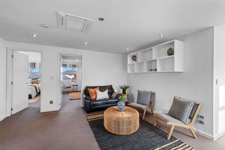 140 Hussey Road Northwood_18