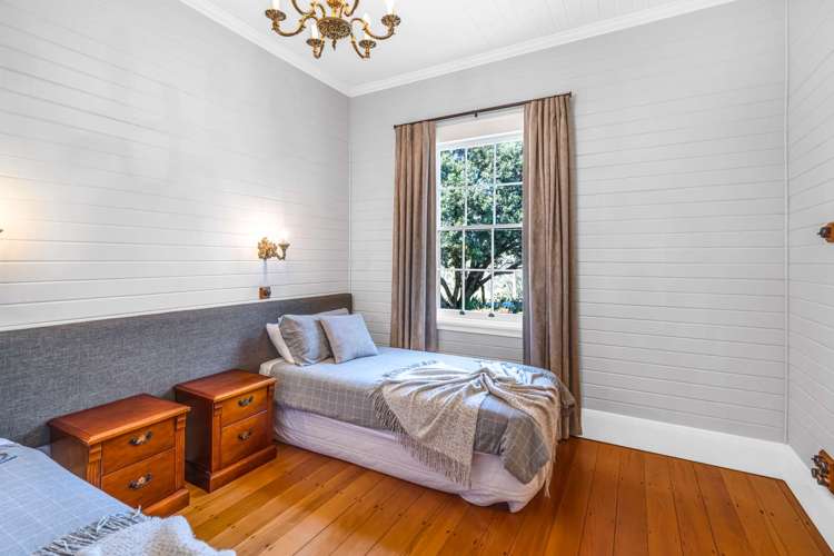 3 Signal Station Road Pouto_31