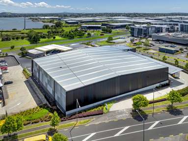 7 Sir Woolf Fisher Drive_1