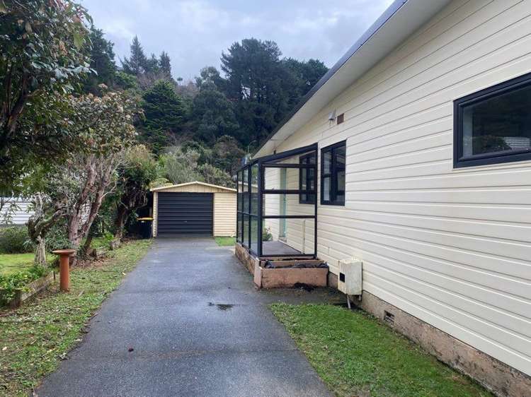 19 Nathan Street Tawa_15