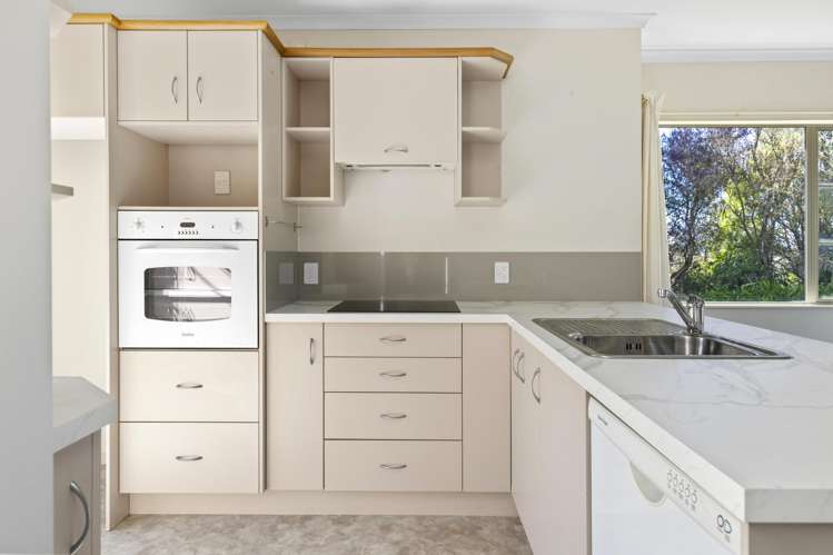 41 Lakeridge Close Rangatira Park_11