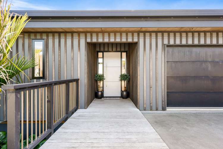 378e Ara-Kotinga Whitford_2