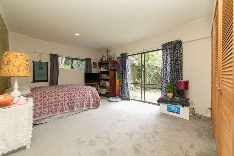 23 Longfellow Parade Glen Eden_5