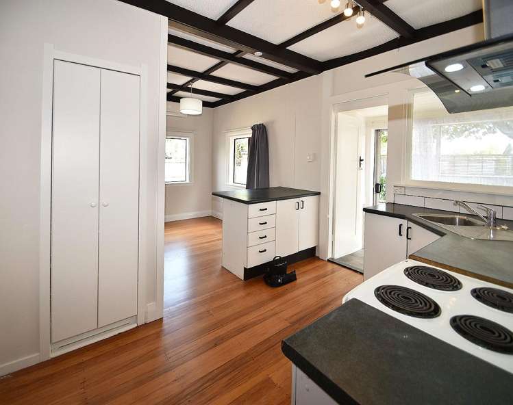 1097 Great North Road Point Chevalier_9