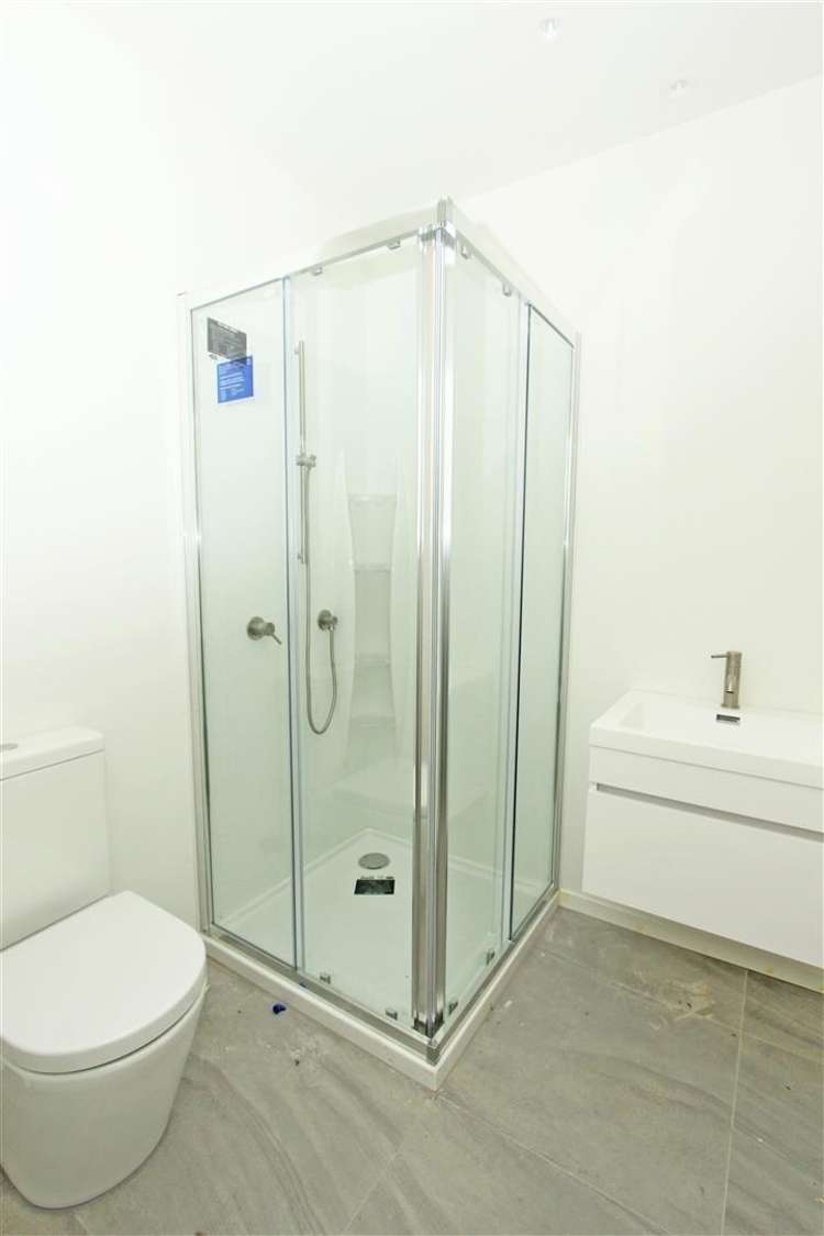 16 Tapuwae Way Mangere Bridge_12