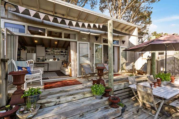 Wai-iti Beach Retreat Beach Road_5