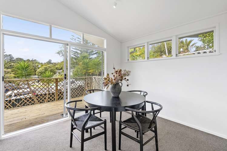 77 Vandeleur Avenue Birkdale_4