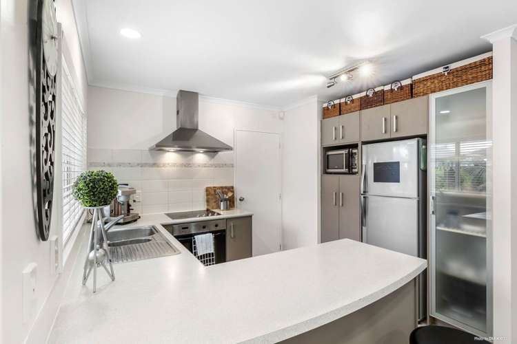 8 Civita Court Manurewa_4