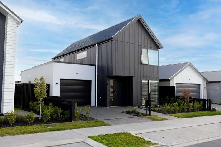 Lot 18 3 Halo Green_1