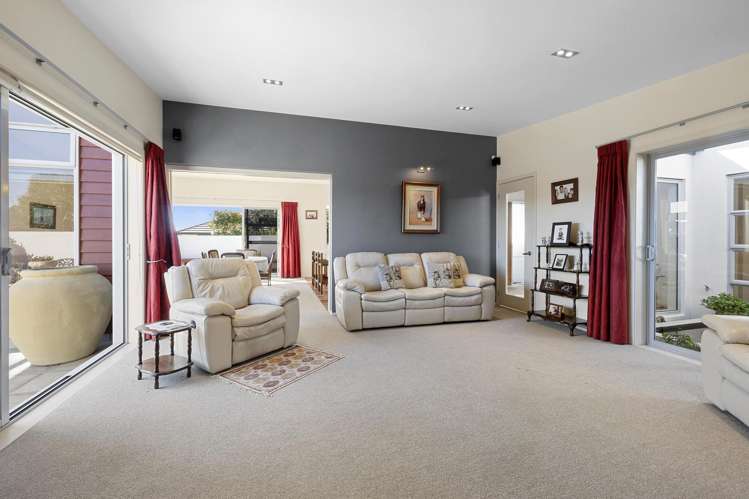 4 Saint Andrews Parkway Waiwhakaiho_12