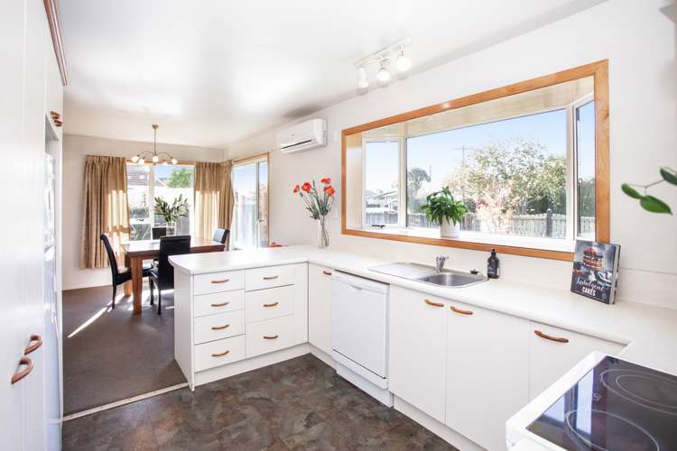 67 Moffat Drive Lincoln_8