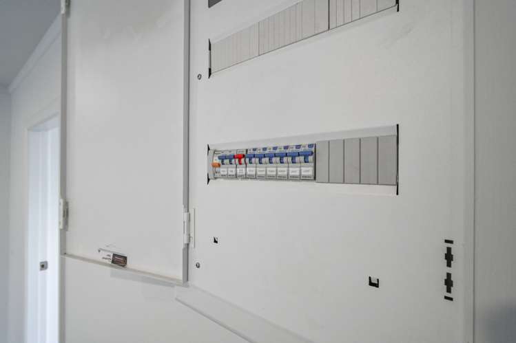 1000a Stirling Street Raureka_9