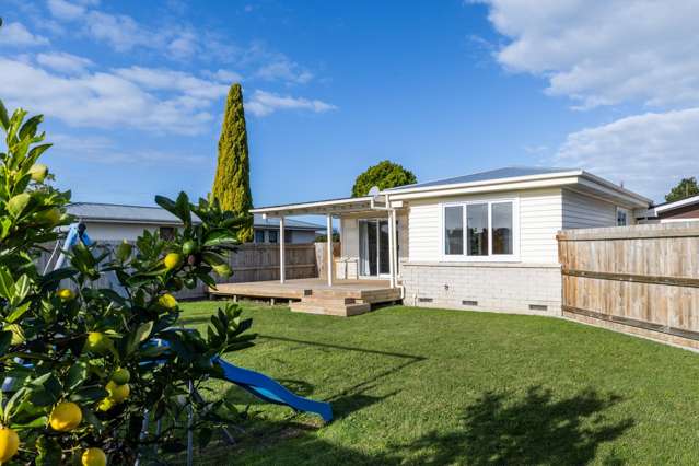 Spacious, Sunny & Central