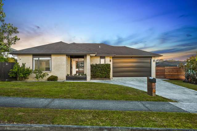 120 Pohutukawa Parade Riverhead_1