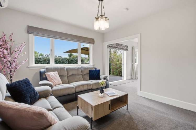18 Conway Street Somerfield_16